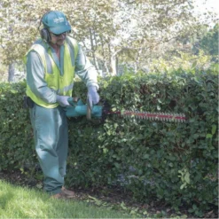 Makita Taille-haie Sans Fil - 36 V Li-ion - 55 Cm - Sans Batterie Ni Chargeur - 5,1 Kg -Boutique Jardin Extérieur 6362cc78b9b3d5.22321061