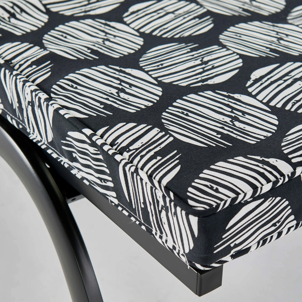 Coussin Pour Bain De Soleil Noir Et Blanc 186 X 60 X 5cm 5 Coussin Pour Bain De Soleil Noir Et Blanc 186 X 60 X 5cm – Image 5